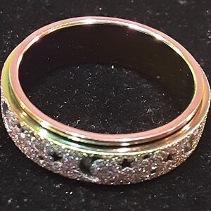 Irridescent Spinning Wedding Band Moons And Stars Size 7 J169